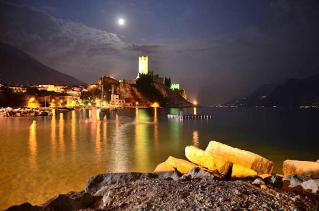 Apartments Manga Rosa Malcesine Buitenkant foto